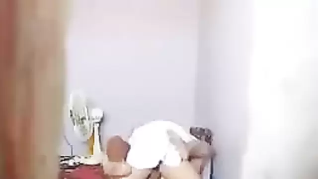 Миссионерская поза узбекских мужа и жены